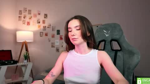 Chloe online show from November 13, 4:59 am