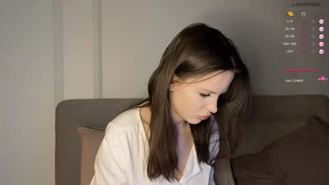 Snapshot of yourher0in chatting on January 14, 12:35 pm Aida online show from January 14, 12:35 pm