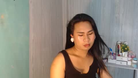 Mauie  online show from April 21, 2:51 am