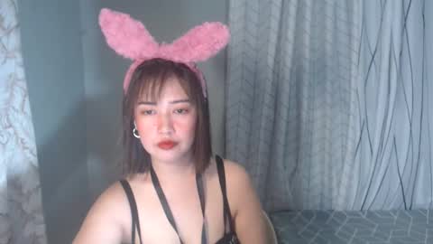 yourhotyash_ online show from April 5, 1:19 pm