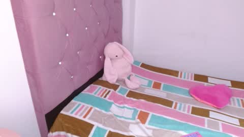 yourprivateslut online show from March 10, 6:07 am