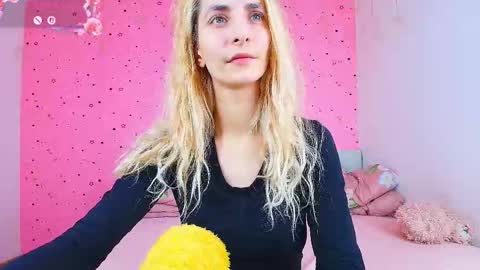      online show from November 19, 11:42 am