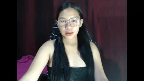 yoursexy_reb online show from March 5, 8:23 am