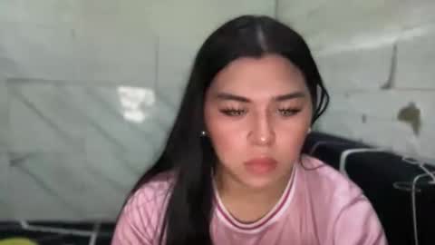 yoursexytowngirl online show from March 4, 11:29 am