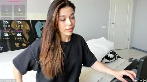 yoursoul_mila online show from May 8, 9:48 am