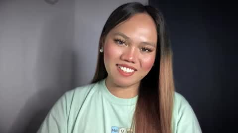 yourspecialgirl_rhea online show from December 17, 1:01 am