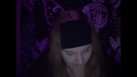 Snapshot of yourthickgingergoddess chatting on February 20, 12:41 am yourthickgingergoddess online show from February 20, 12:41 am
