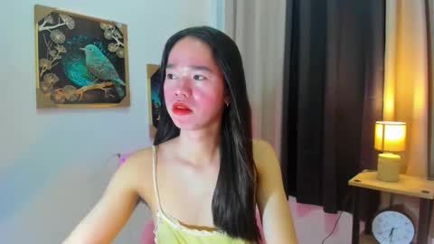 yourtinybunny online show from April 18, 10:28 am