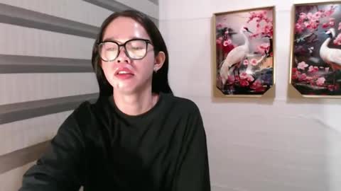 yourtinybunny online show from March 10, 12:17 pm