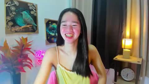 yourtinybunny online show from April 15, 12:19 pm