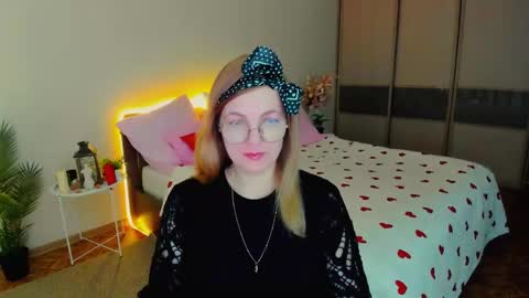 Alice online show from April 24, 12:40 pm