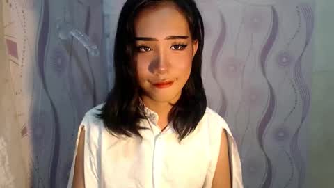 yourwife_material99 online show from March 26, 4:12 pm