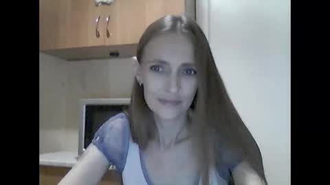 Youur light online show from November 25, 6:39 pm