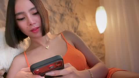 YowgineTheGreat online show from May 11, 7:59 am