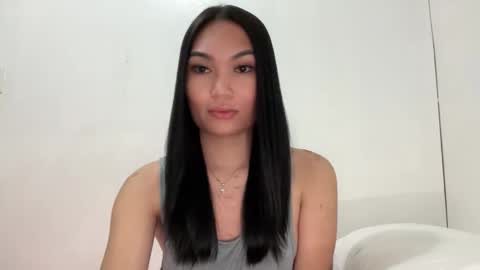 yrdrmgrl_jennie26 online show from February 9, 8:55 pm