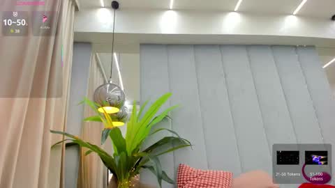 Crazy P online show from November 27, 7:16 am