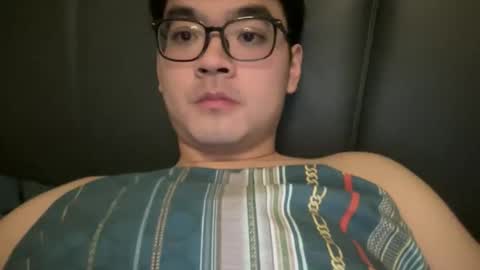 Albert Locko online show from January 17, 6:17 pm