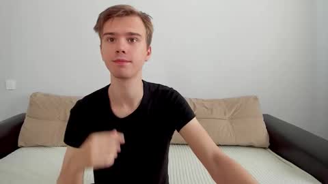 Snapshot of yueslang chatting on September 21, 8:51 am Yue Lang and Samm online show from September 21, 8:51 am