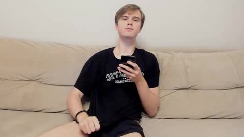 Snapshot of yueslang chatting on October 20, 7:08 pm Yue Lang and Samm online show from October 20, 7:08 pm