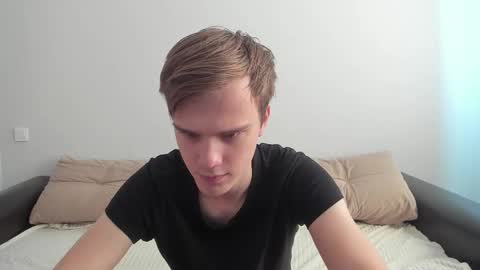 Snapshot of yueslang chatting on October 4, 10:24 am Yue Lang and Samm online show from October 4, 10:24 am