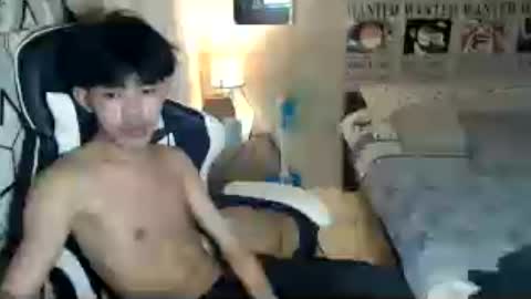 yujinro_18 online show from June 12, 3:00 pm