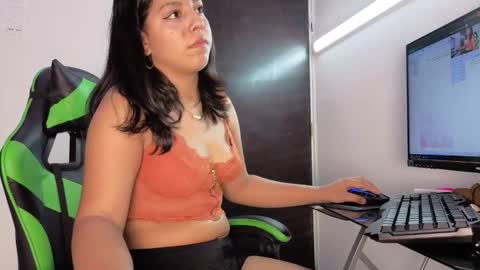 yukioprincess22 online show from February 23, 7:38 pm