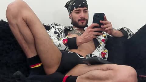 yulian 2811 online show from March 3, 5:09 pm