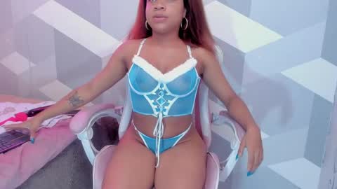 yulieth_palmer online show from April 7, 5:42 am