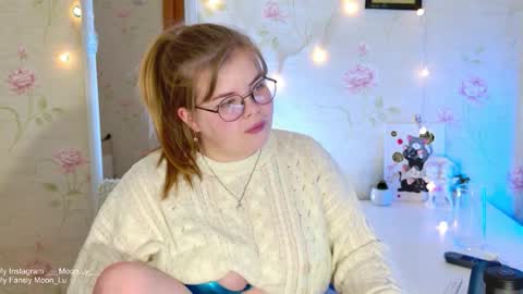 Polly online show from November 10, 5:16 pm