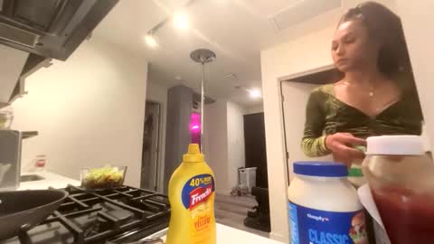 BbyTSSLut online show from April 25, 7:32 am