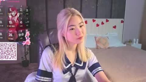 Yunna  online show from March 6, 1:37 am