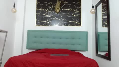  yuri queen  online show from April 21, 8:16 pm