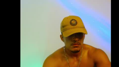 yvan_latin online show from November 2, 5:18 am