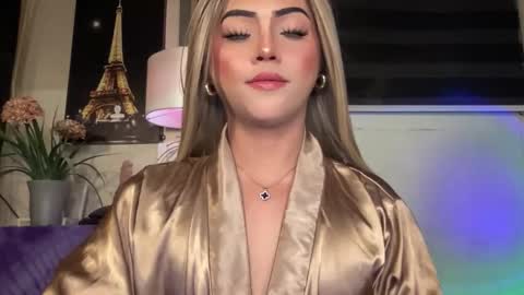 Miss Cali online show from October 8, 7:09 pm