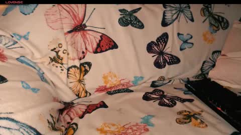 yzza_suave online show from November 21, 8:29 pm