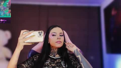 Snapshot of z_e_t_h_a chatting on October 13, 3:30 am tazzie online show from October 13, 3:30 am