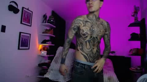 zac_muller1 online show from July 24, 6:21 am