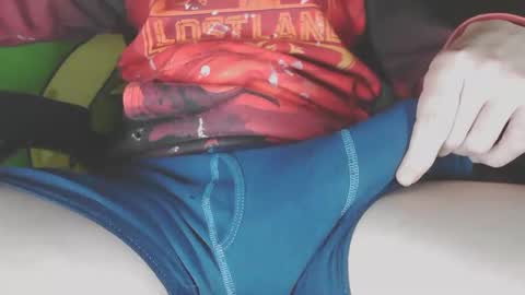 zach52590 online show from December 18, 3:44 pm