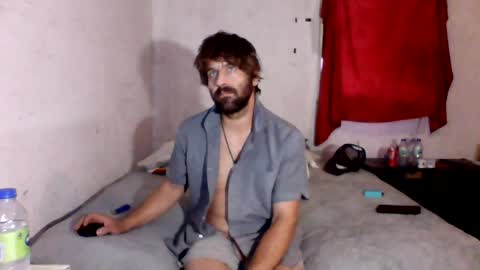 zachary0rivard online show from August 4, 10:33 am