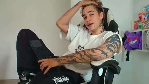 zack online show from February 3, 8:24 pm