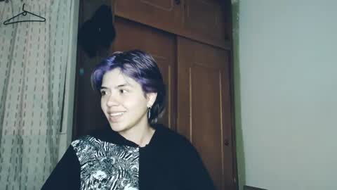 Snapshot of zafira_raven chatting on October 2, 12:31 am zafira_raven online show from October 2, 12:31 am