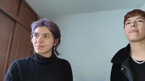 Snapshot of zafira_raven chatting on October 29, 3:25 pm zafira_raven online show from October 29, 3:25 pm