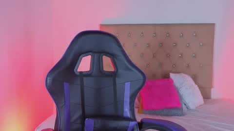 Zafiro Brown online show from November 14, 1:02 pm