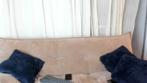 zafiro_lee online show from June 10, 3:50 am