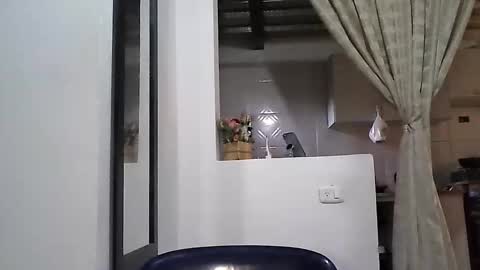 Zafiro online show from April 9, 4:56 pm