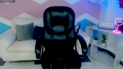 Zahira  online show from December 15, 11:23 pm