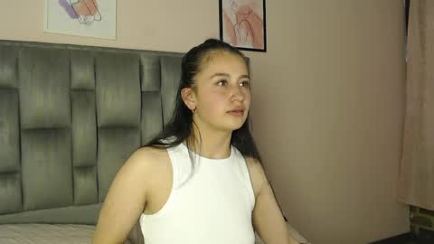 Zaida online show from May 8, 6:57 pm