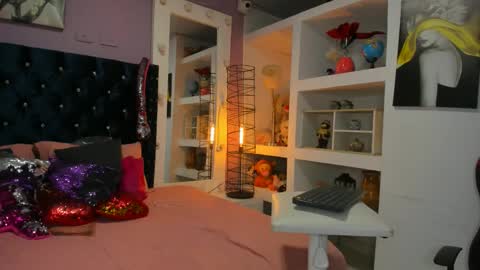 ZAIRA online show from January 16, 3:59 am