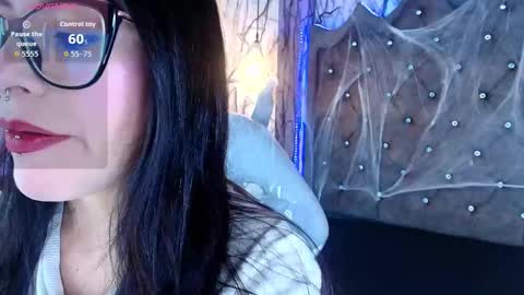   online show from October 21, 7:06 pm