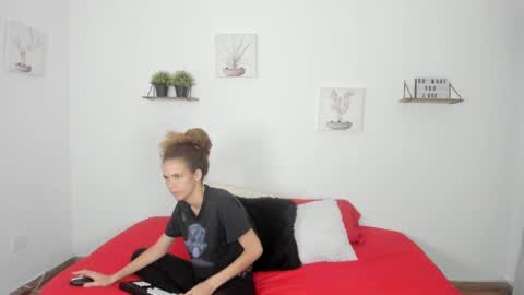 Zamu online show from February 15, 2:15 am